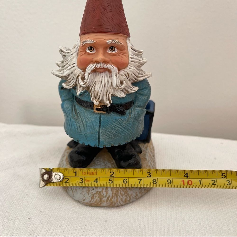 TRAVELOCITY The ROAMING GNOME Garden Yard Lawn Travel Buddy Statue Card Holder - Picture 10 of 10